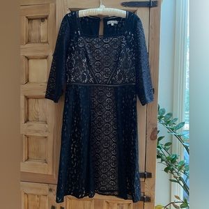 Kay Unger New York Black Lace over nude 3/4 sleeve Dress - Size 12